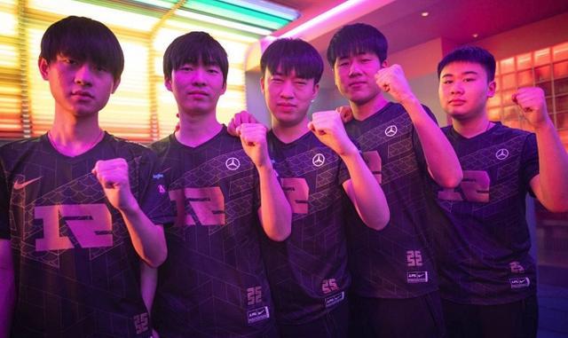 据一席之地 据一席之地