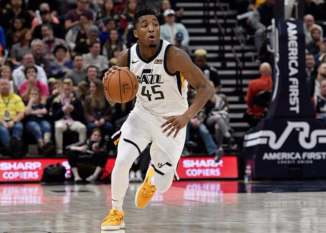 卡赢得了更 卡赢得了更