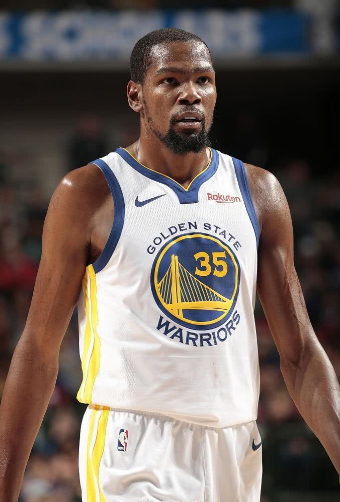 他在场上的 他在场上的